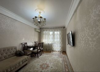 Продам 2-ком. квартиру, 45 м2, Махачкала, 1-й проезд Амет-Хана Султана, 16