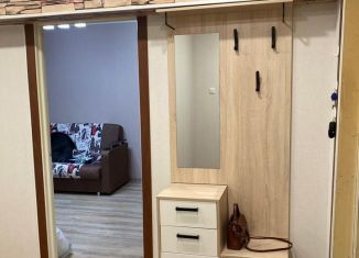 Сдам 1-ком. квартиру, 42 м2, Кингисепп, улица Ковалевского, 9