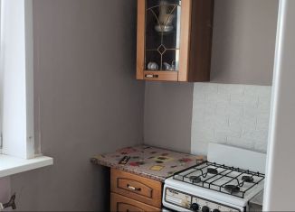 Сдам в аренду 1-ком. квартиру, 35 м2, Сызрань, улица Акифьева, 5