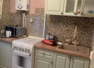 Сдаю в аренду 1-ком. квартиру, 31 м2, Ессентуки, улица Долина Роз, 4