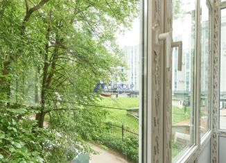 Сдается в аренду трехкомнатная квартира, 56 м2, Ярославль, Большая Октябрьская улица, 83/10