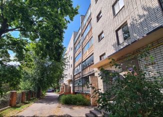 Сдаю в аренду 3-ком. квартиру, 60 м2, Курская область, Хуторская улица, 7