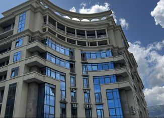 Сдается в аренду трехкомнатная квартира, 100 м2, Крым, улица Игнатенко, 9с1