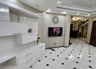 Сдается в аренду 3-ком. квартира, 105 м2, Пятигорск, улица Булгакова, 5