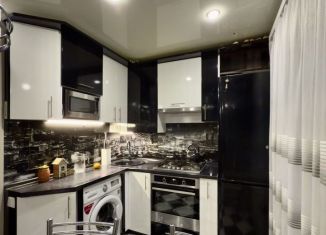 Продаю трехкомнатную квартиру, 56.1 м2, Йошкар-Ола, Красноармейская улица, 1-й микрорайон