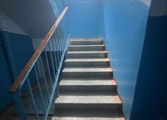 Сдаю в аренду 3-ком. квартиру, 65 м2, Брянск, улица Богдана Хмельницкого, 35