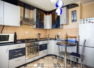 Сдам в аренду 2-ком. квартиру, 62 м2, Ярославль, Красноборская улица, 37