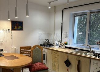 Двухкомнатная квартира в аренду, 36 м2, Калининград, улица Дзержинского, 66