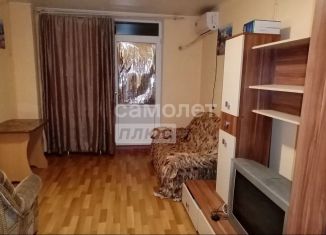 Сдаю 1-ком. квартиру, 40 м2, Новочеркасск, Магнитный переулок, 1Бк5