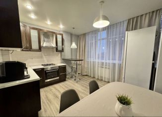 Сдается 1-комнатная квартира, 45 м2, посёлок городского типа Яблоновский, Космическая улица, 88/2к11