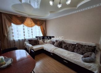 Сдается в аренду 4-ком. квартира, 59.3 м2, Тобольск, 6-й микрорайон, 26