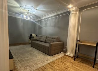 Сдам двухкомнатную квартиру, 45 м2, Махачкала, улица Абдулхакима Исмаилова, 6Г