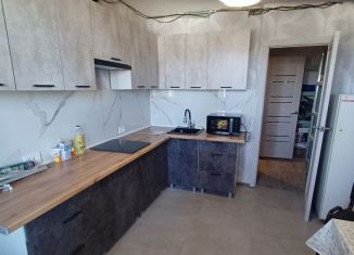 Сдам двухкомнатную квартиру, 50 м2, Крым, проспект Победы, 218