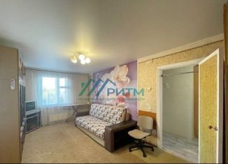 Сдается в аренду 1-комнатная квартира, 38 м2, Пенза, улица Кижеватова, 35, Первомайский район