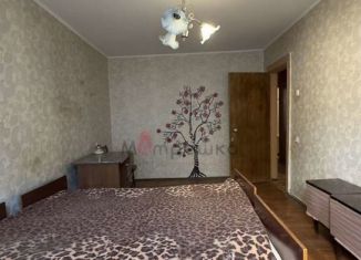 Продаю 3-комнатную квартиру, 62 м2, Белгородская область, улица 5 Августа, 28