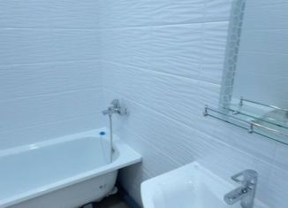 Сдача в аренду 1-комнатной квартиры, 77 м2, Курская область, Молодёжная улица, 26