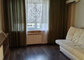 Сдаю в аренду 2-ком. квартиру, 52 м2, Альметьевск, улица Сулеймановой, 3