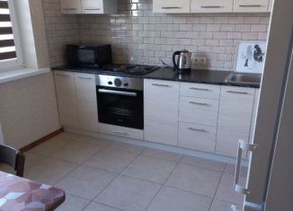 Сдается в аренду 2-ком. квартира, 55 м2, Краснодарский край, 9-я Тихая улица, 9