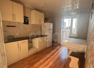 Сдаю 1-ком. квартиру, 47 м2, Липецк, улица Осканова, 7