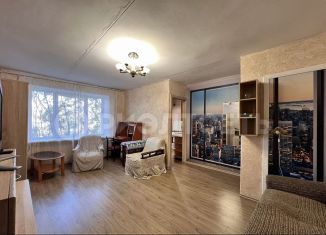 Сдам в аренду 2-комнатную квартиру, 45 м2, Мурманск, улица Полярные Зори