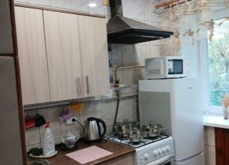 Сдам в аренду 1-ком. квартиру, 33 м2, Курская область, улица Карла Маркса, 14