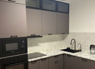 Сдаю двухкомнатную квартиру, 57 м2, Мытищи, улица Стрельбище Динамо, 10