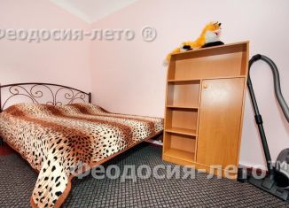 Сдам в аренду 1-ком. квартиру, 37 м2, Крым, улица Энгельса, 10