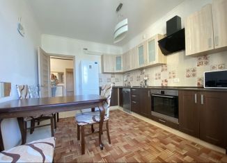 Аренда трехкомнатной квартиры, 85 м2, Калининград, Орудийная улица, 30Б