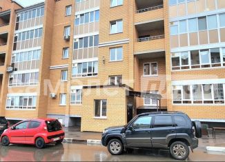 Сдается в аренду 1-ком. квартира, 42 м2, Октябрьский, улица Рахимьяна Насырова, 9