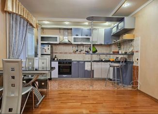 Сдаю 2-комнатную квартиру, 70 м2, Владимир, улица Никитина, 7