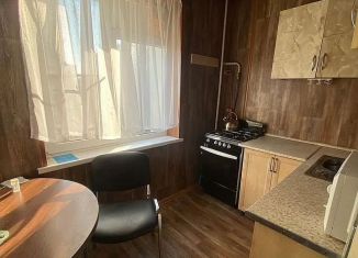 Сдам 2-ком. квартиру, 45 м2, Люберцы, улица Урицкого, 6А