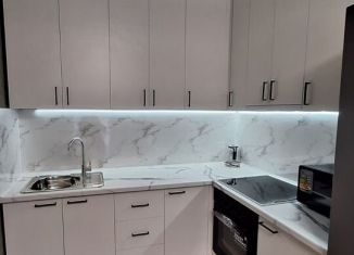 Сдам в аренду 2-комнатную квартиру, 37.5 м2, Краснодар, улица Автолюбителей, 1/Гк3