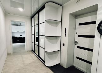 Сдам двухкомнатную квартиру, 64 м2, Тамбов, улица Агапкина, 11А