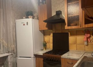 Сдам 3-комнатную квартиру, 72.2 м2, Курская область, Мирный проезд, 3