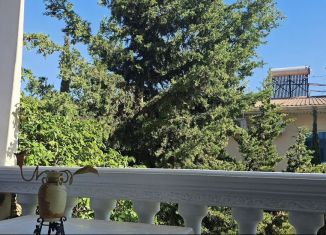 Сдаю в аренду 1-ком. квартиру, 40 м2, поселок Семидворье, Судакское шоссе, 4А