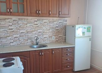 Сдам в аренду 1-ком. квартиру, 37 м2, Курская область, проспект Анатолия Дериглазова, 57