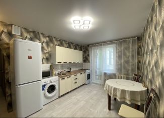 Сдача в аренду 2-ком. квартиры, 62 м2, Волхов, Расстанная улица, 4