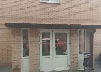 Сдам в аренду однокомнатную квартиру, 36 м2, Аксай, Советская улица, 16к3