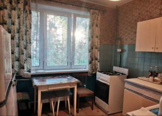 Аренда 1-комнатной квартиры, 35 м2, Луга, проспект Кирова, 29
