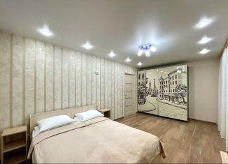 Аренда 1-ком. квартиры, 31.4 м2, Екатеринбург, улица 8 Марта, 125