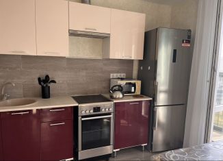 Сдается в аренду 1-комнатная квартира, 41 м2, Калужская область, улица Гагарина, 71