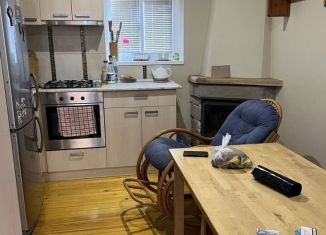 Аренда 2-ком. квартиры, 52 м2, Сочи, Краевско-Греческая улица, 42/2Б