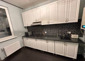 Сдаю 1-ком. квартиру, 36 м2, Крым, Залесская улица, 23Ак1