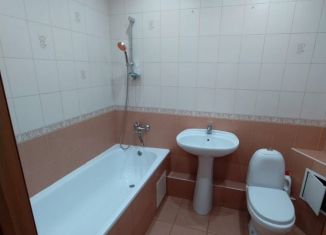 Сдается в аренду однокомнатная квартира, 39 м2, Новоалтайск, Высоковольтная улица, 12