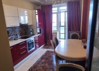 Сдаю однокомнатную квартиру, 61.8 м2, Москва, улица Покрышкина, 1к1