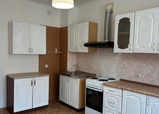 Сдам 2-комнатную квартиру, 63 м2, Тюмень, улица Циолковского, 9