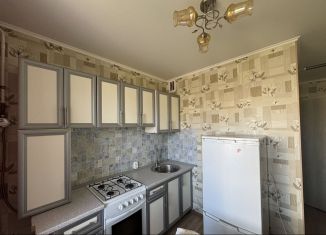 Сдам 1-комнатную квартиру, 40 м2, Брянск, улица имени Н.М. Грибачёва, 5