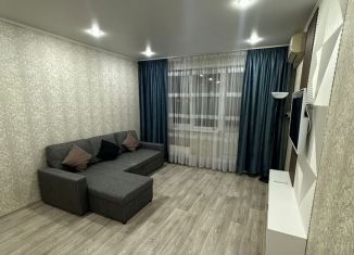 Сдаю в аренду 1-ком. квартиру, 40 м2, Татарстан, улица Маршала Чуйкова, 85