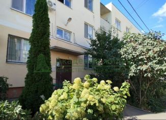 Сдается 1-ком. квартира, 37 м2, Саратов, 1-й проезд имени Н.М. Скоморохова, 13