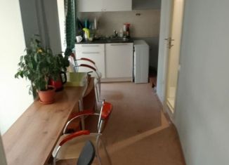 Сдаю комнату, 10 м2, Санкт-Петербург, Невский проспект, 74-76, Центральный район